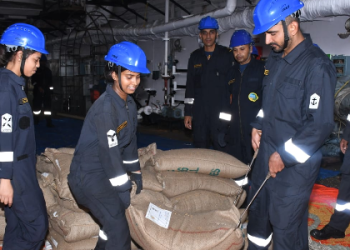 OPERATION SAGAR BANDHU – INDIAN NAVY DEPLOYS 4 MORE WARSHIPS TO DELIVER 1000 TONS OF HADR MATERIAL TO SRI LANKA